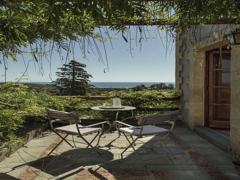 Kinsterna Hotel image