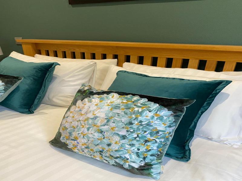 Rufford Arms Hotel image