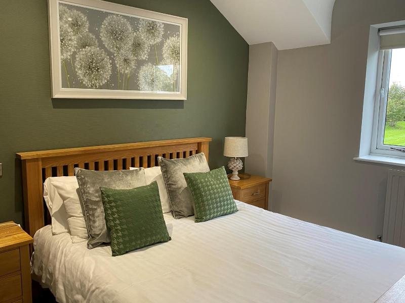 Rufford Arms Hotel image