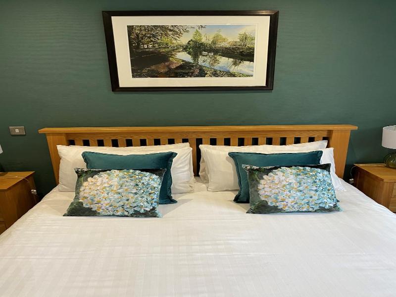 Rufford Arms Hotel image