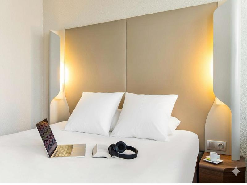 Hotel Campanile Conflans Sainte Honorine image