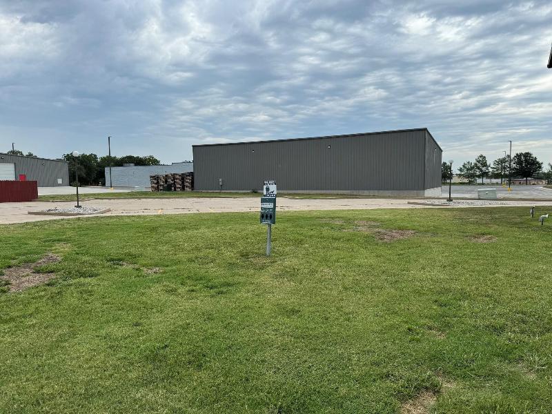 Super 8 By Wyndham Independence image