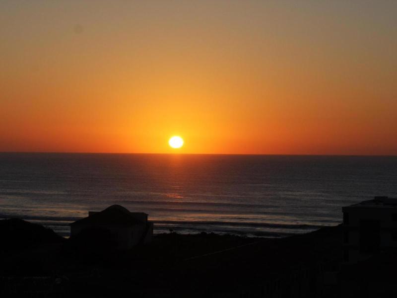 Sea Whisper Guest House & Self Catering image