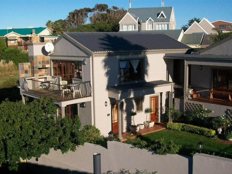 Sea Whisper Guest House & Self Catering — general view