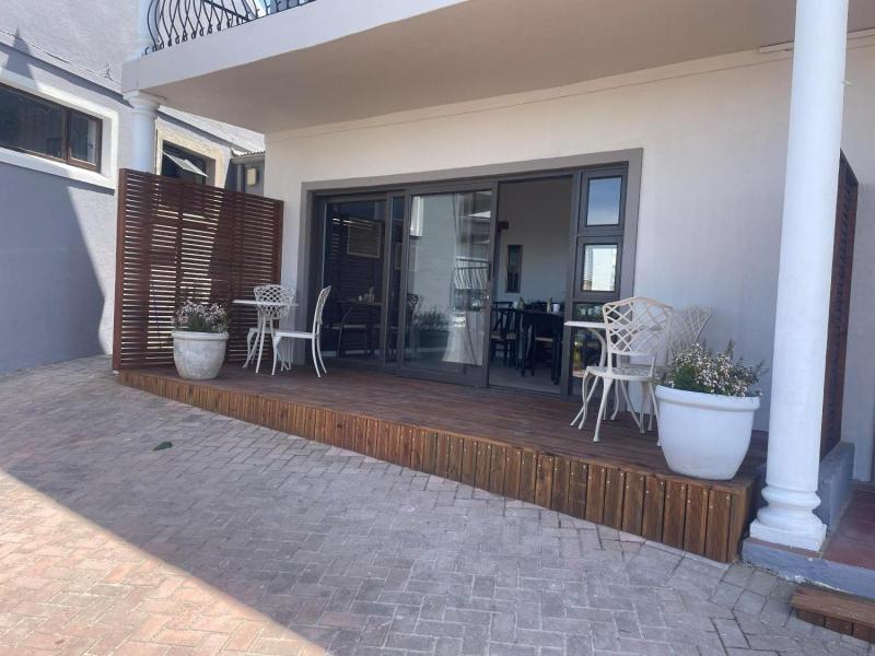 Sea Whisper Guest House & Self Catering — general view