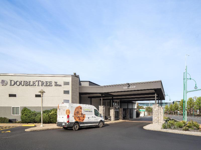 DoubleTree by Hilton Providence Airport Warwick image
