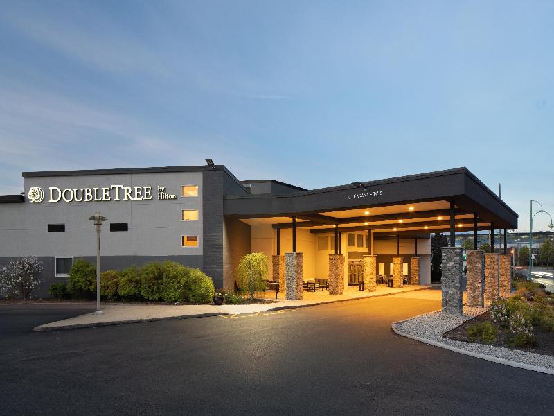 DoubleTree by Hilton Providence Airport Warwick image