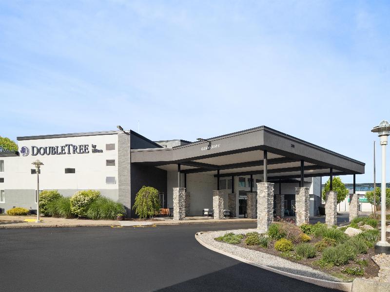 DoubleTree by Hilton Providence Airport Warwick image