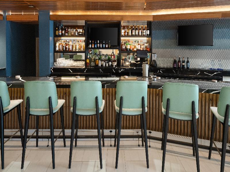 DoubleTree by Hilton Providence Airport Warwick image