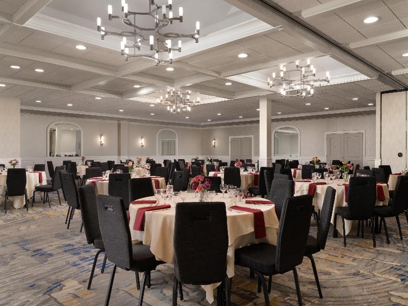 DoubleTree by Hilton Providence Airport Warwick image