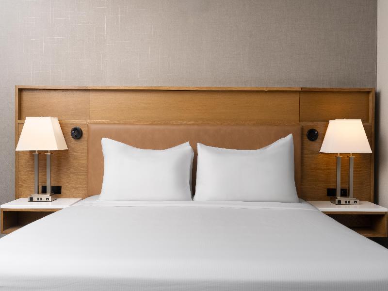DoubleTree by Hilton Providence Airport Warwick image