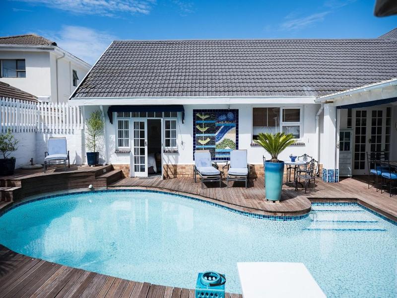 Admiralty Beach House image