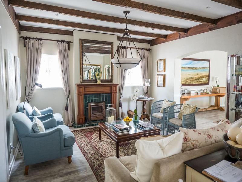 Admiralty Beach House image