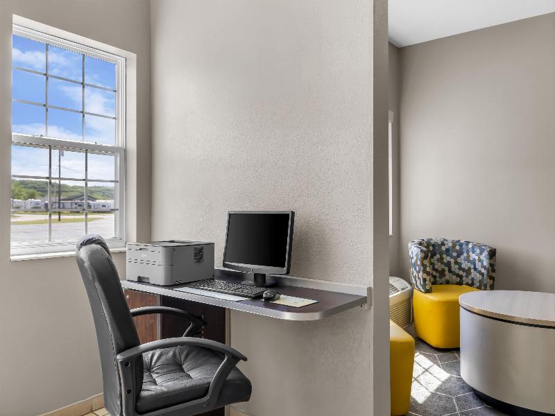 Microtel Inn & Suites By Wyndham Prairie Du Chien