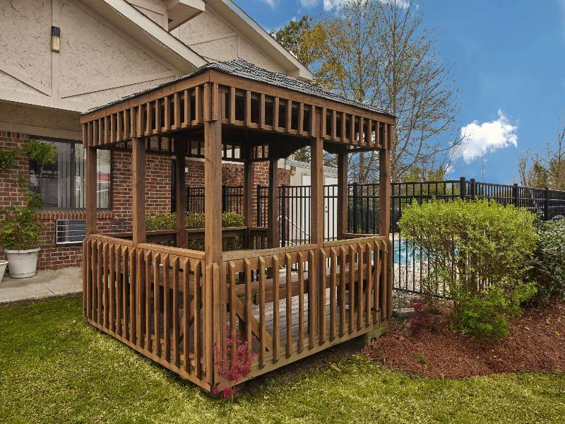 Super 8 By Wyndham Greenville