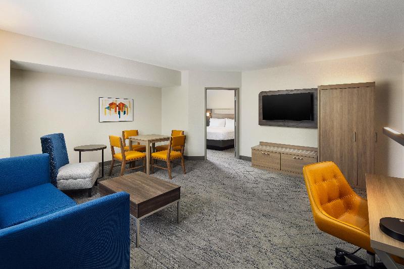 Holiday Inn Express Hotel & Suites Port St. Lucie image