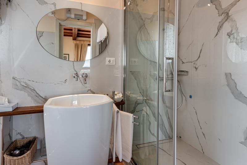 Locanda Poggioleone image
