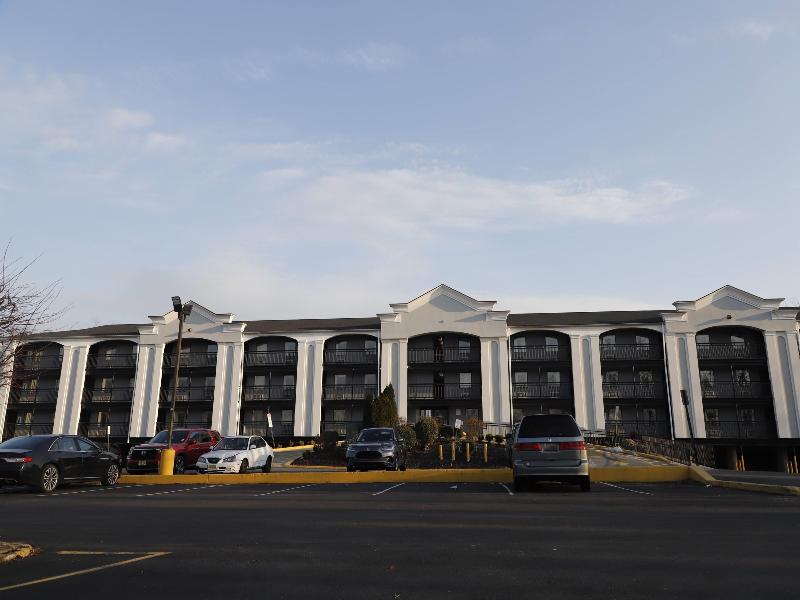 Travelodge By Wyndham Parsippany image