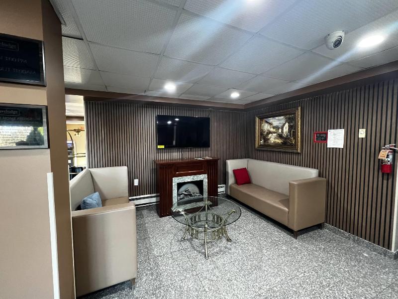 Travelodge By Wyndham Parsippany image