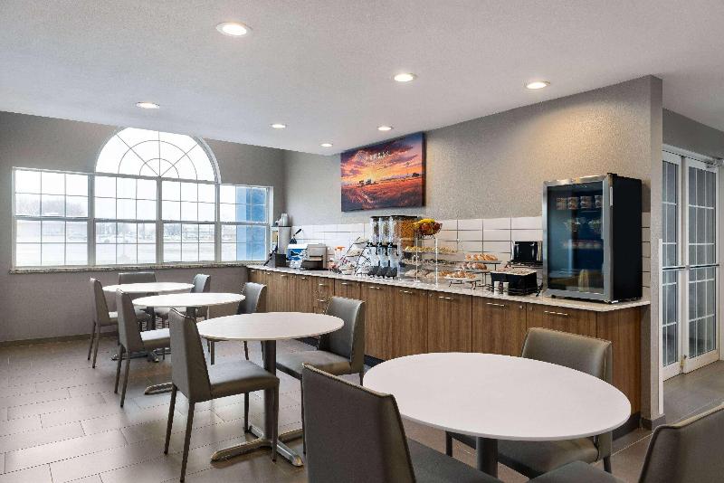 Microtel Inn & Suites By Wyndham Independence image