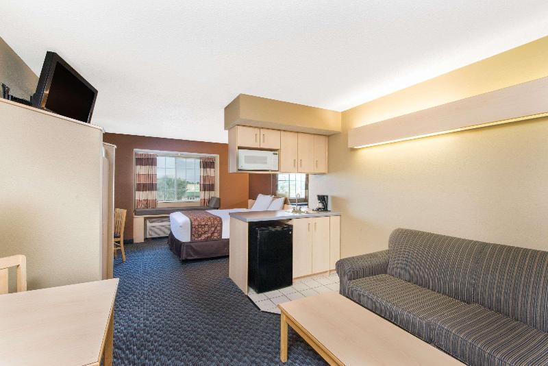 Microtel Inn & Suites By Wyndham Independence image