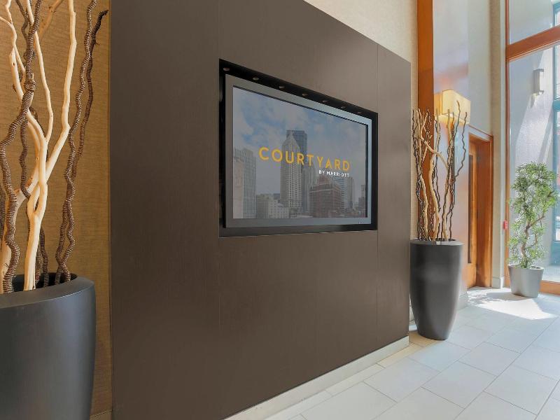 Courtyard By Marriott Pittsburgh Downtown image