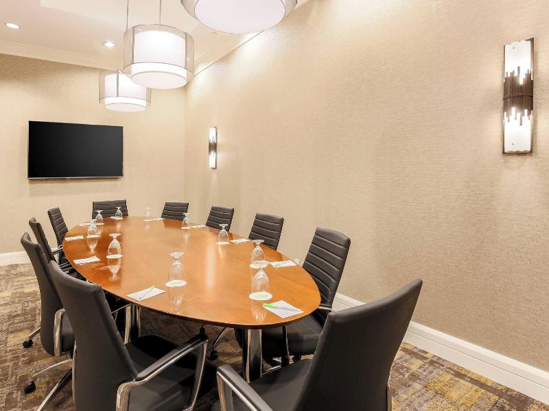 Courtyard By Marriott Pittsburgh Downtown image