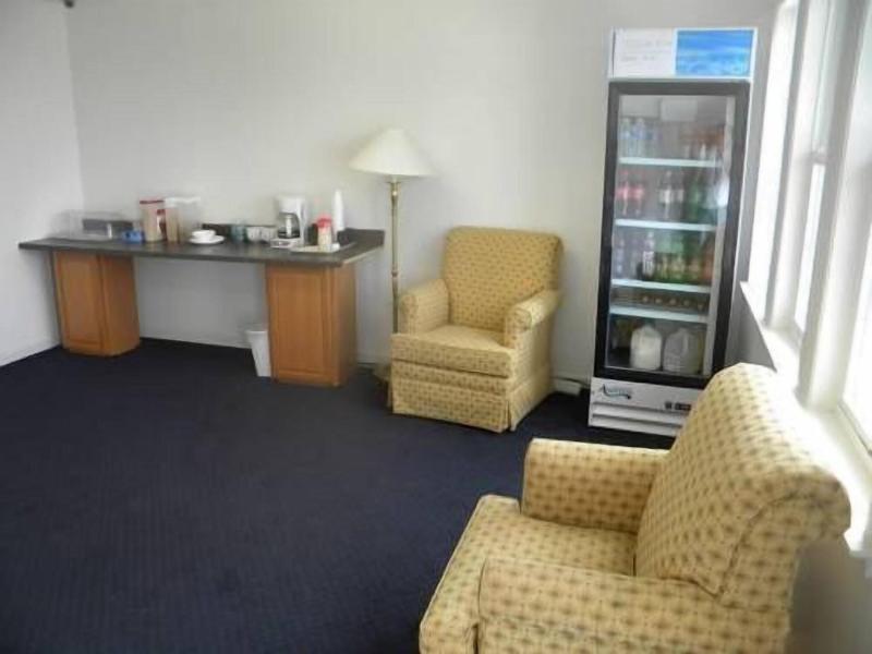 USA Inn and Suites Morgantown photo 3