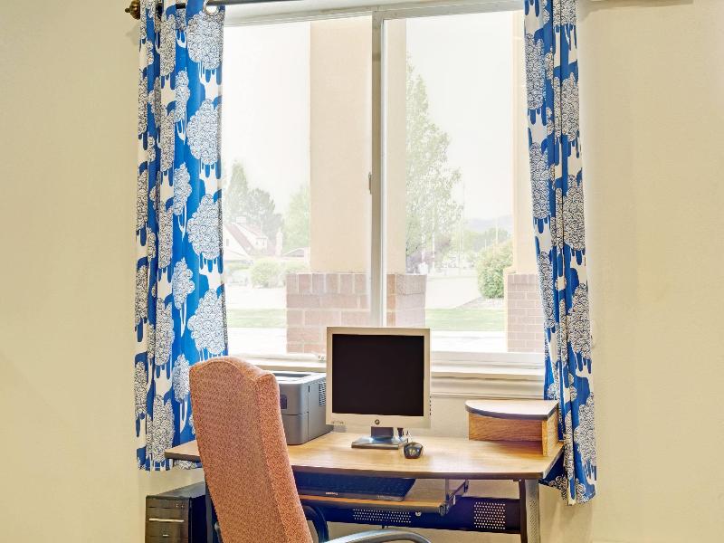 Days Inn By Wyndham Lehi