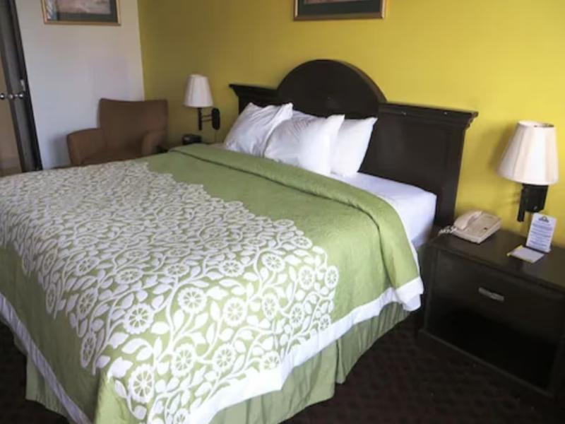 Days Inn by Wyndham Plainfield image