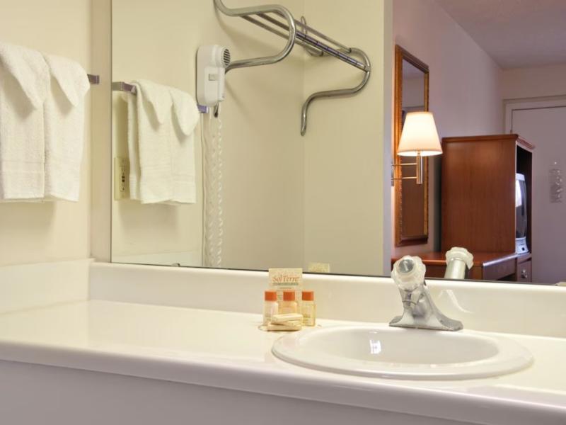 Days Inn by Wyndham Plainfield image