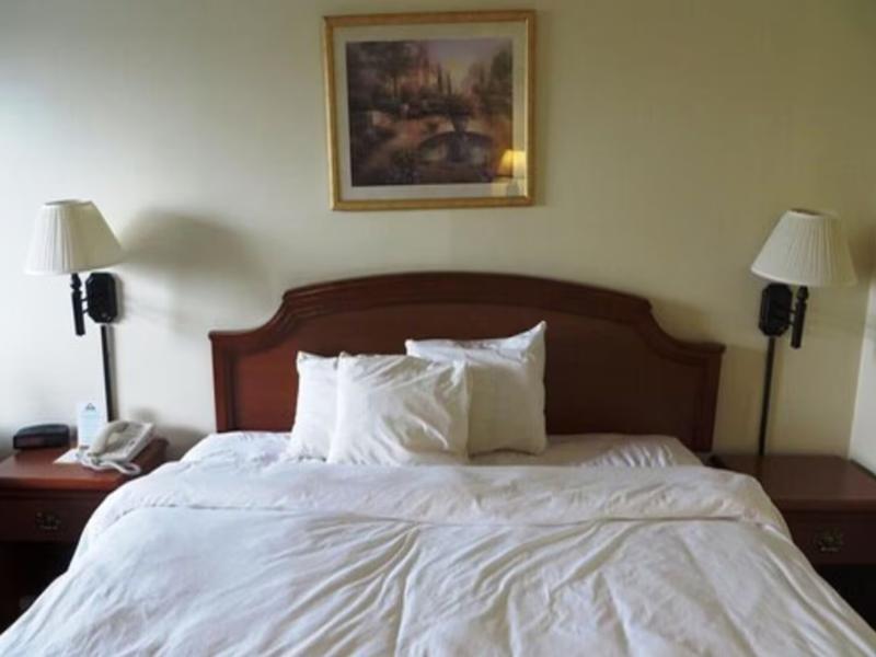 Days Inn by Wyndham Plainfield image