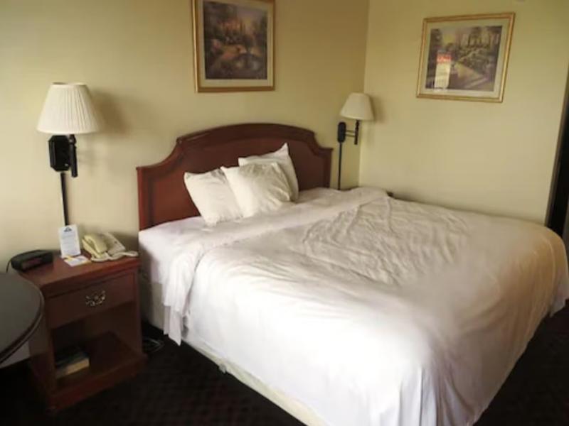 Days Inn by Wyndham Plainfield image