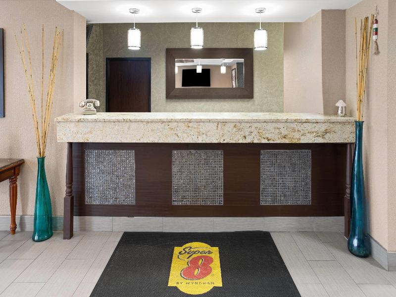 Super 8 By Wyndham Mars/Cranberry/Pittsburgh Area image