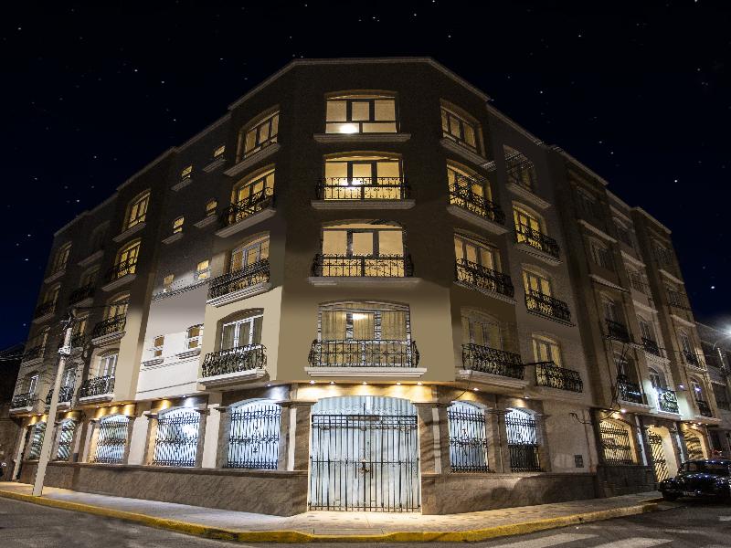 Sol Plaza Hotel — exterior view