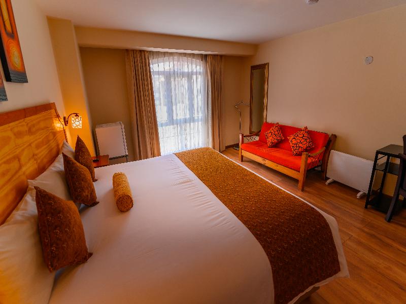Sol Plaza Hotel image