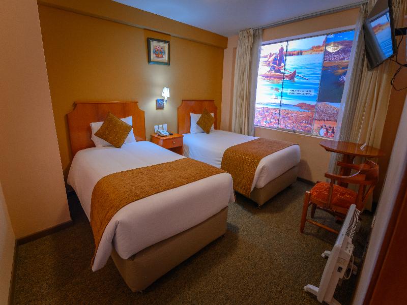 Sol Plaza Hotel image