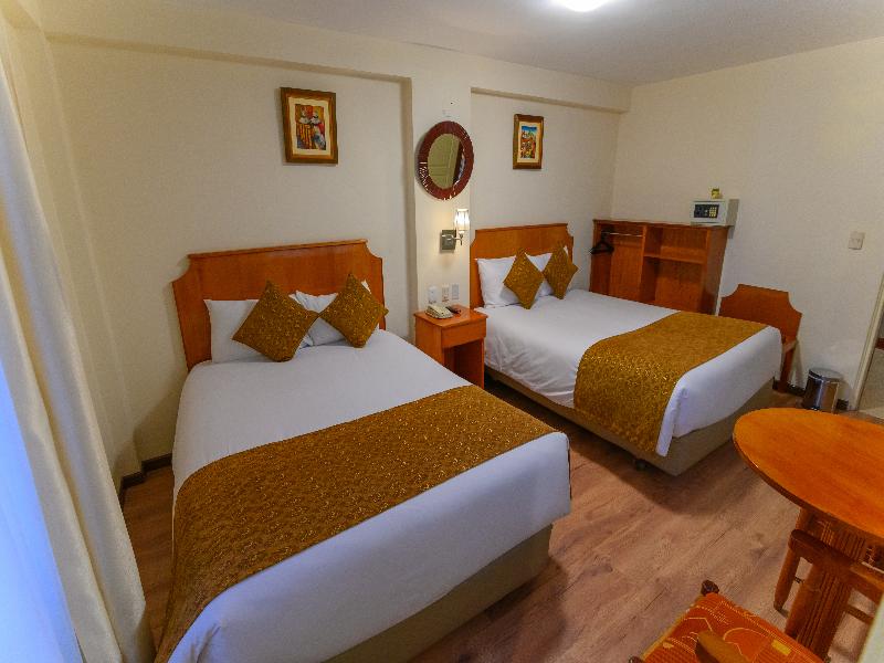 Sol Plaza Hotel image