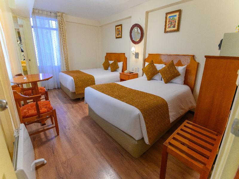 Sol Plaza Hotel image