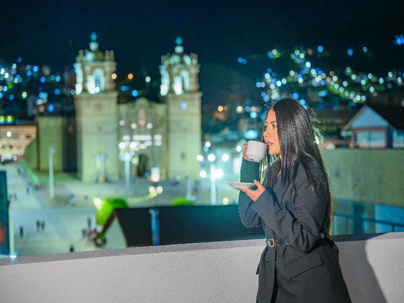 Sol Plaza Hotel image