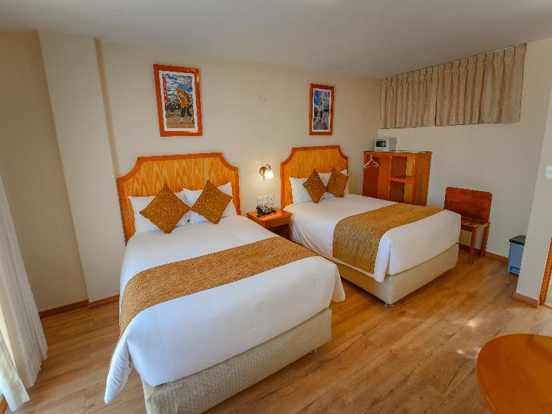 Sol Plaza Hotel image