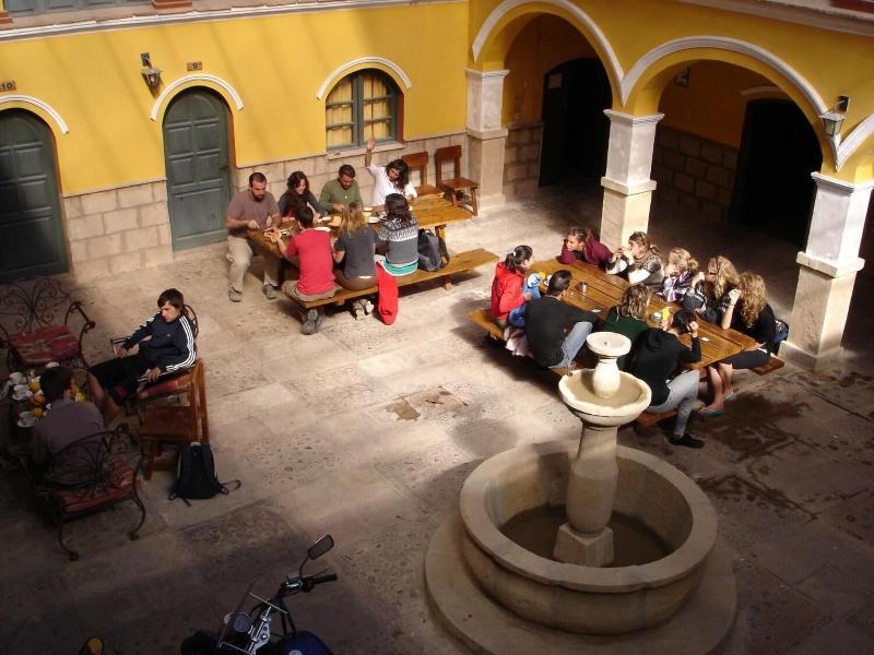 Hostal La Casona image