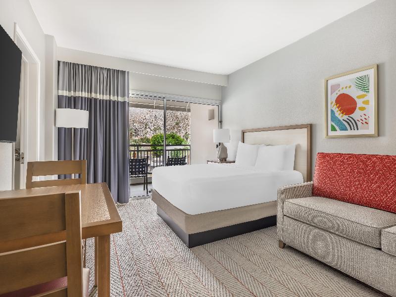 Hilton Vacation Club Palm Canyon Palm Springs image