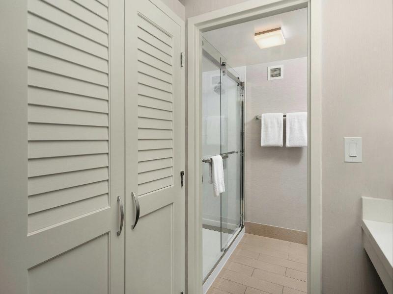 Courtyard Portland Beaverton image