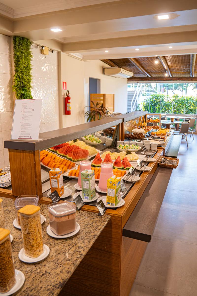 Ramada By Wyndham Porto Seguro Praia image