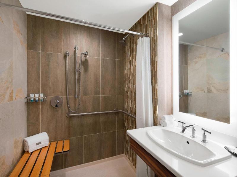 Westin Pittsburgh image