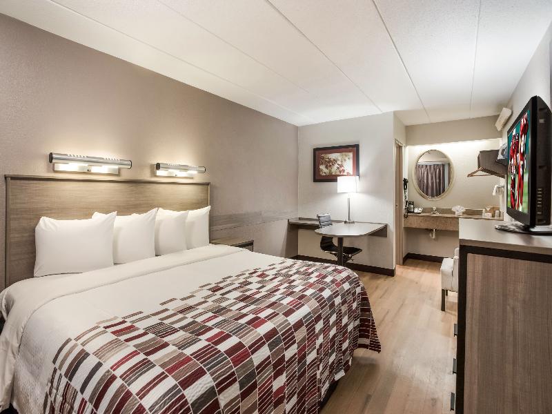 Red Roof Inn Philadelphia - Trevose image