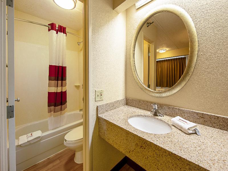 Red Roof Inn Philadelphia - Trevose image
