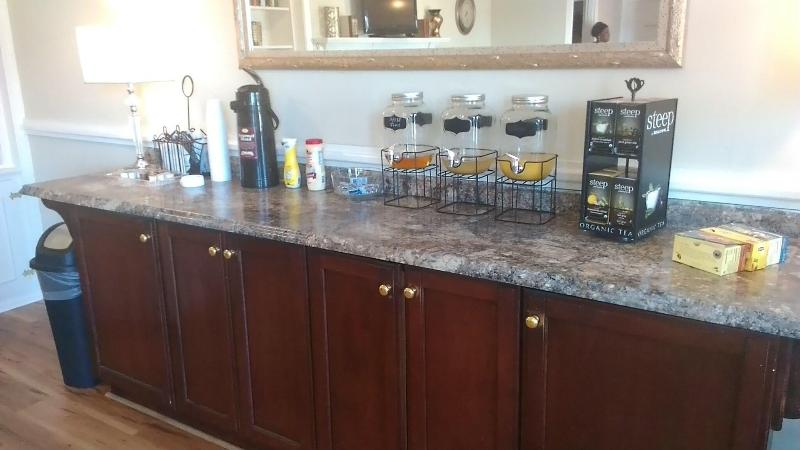 Knights Inn Seekonk image