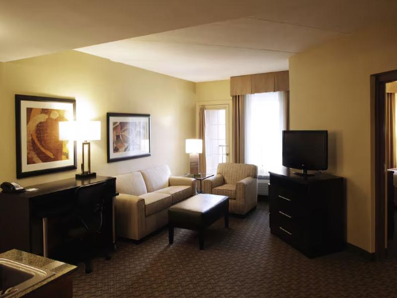 Holiday Inn Phoenix - Chandler image